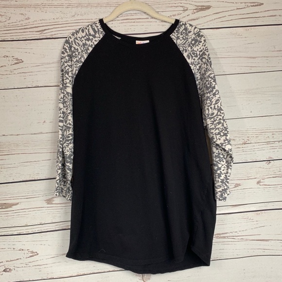 LuLaRoe Tops - Lularoe 3/4 Sleeve 2XL Blouse
